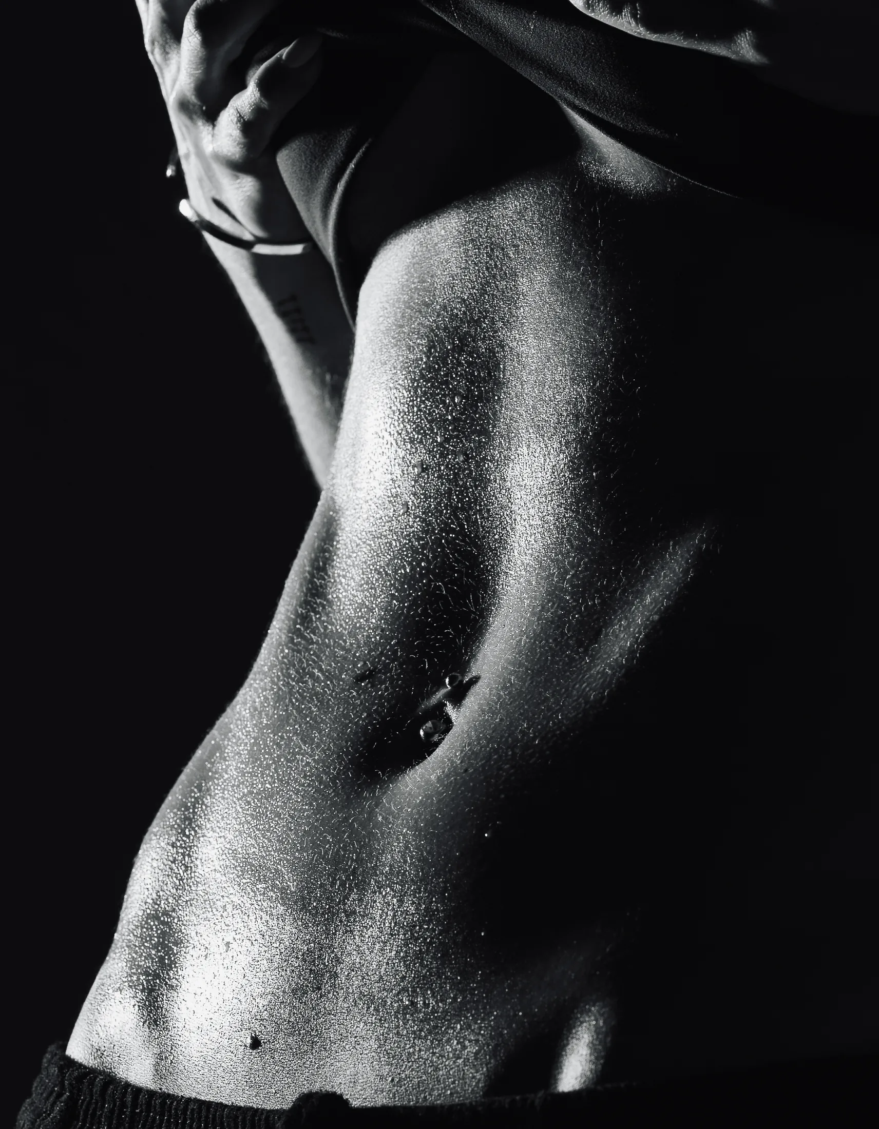 Detalle artistico en blanco y negro